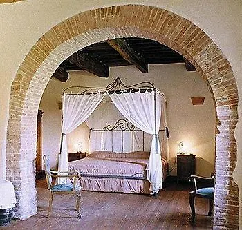 - Podere Monti カントリーハウス *